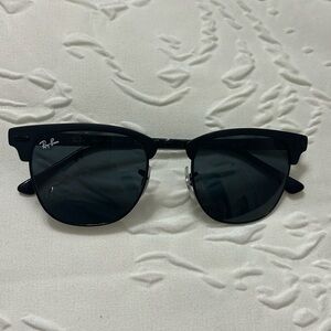 Ray-Ban Sunglasses
